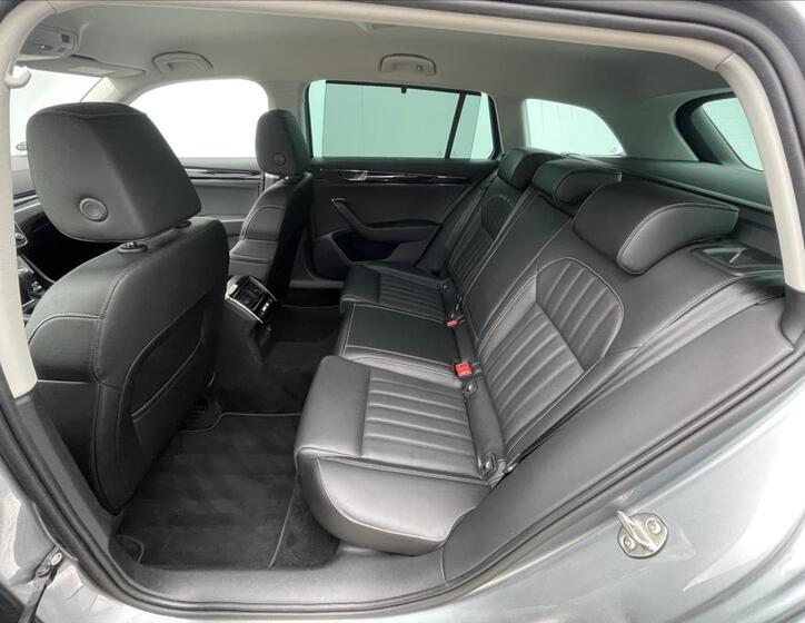 Škoda Superb 13