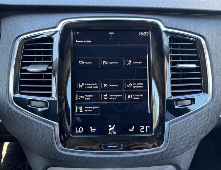 Volvo XC90 17