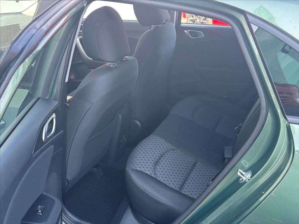 KIA Ceed 10