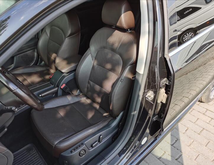 Škoda Superb 12