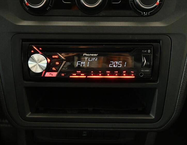 Volkswagen Caddy 18