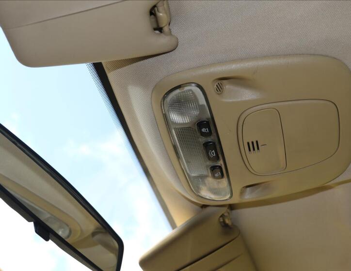 Jaguar X-Type 29