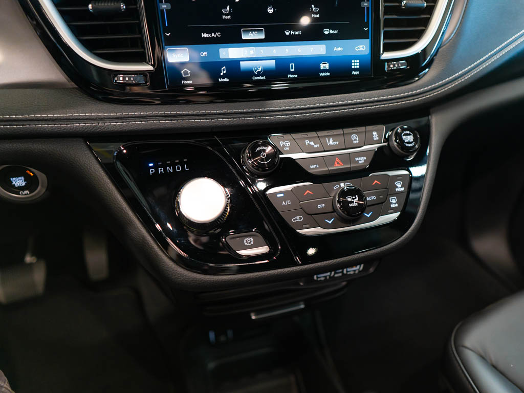 Chrysler Pacifica