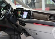 Volkswagen Multivan 26