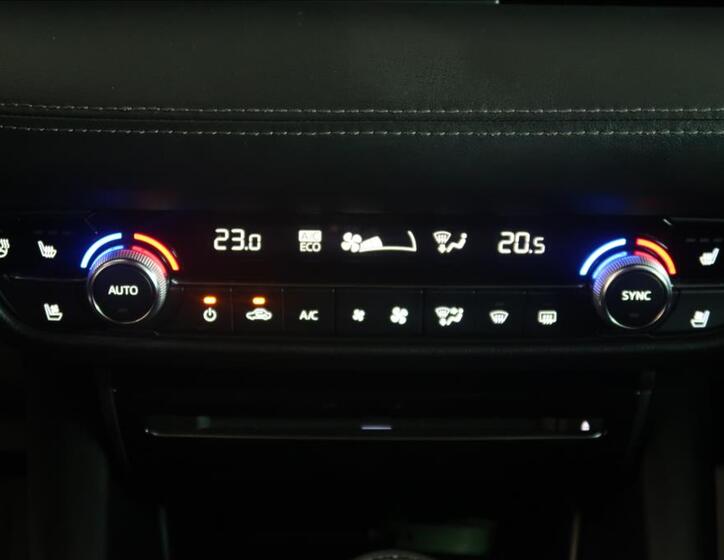 Mazda 6 16