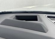 BMW iX1 12