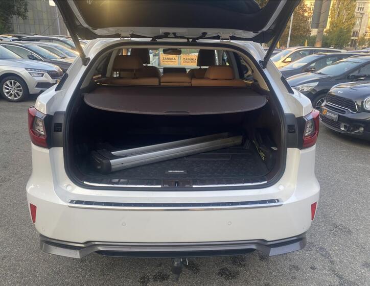Lexus RX 10