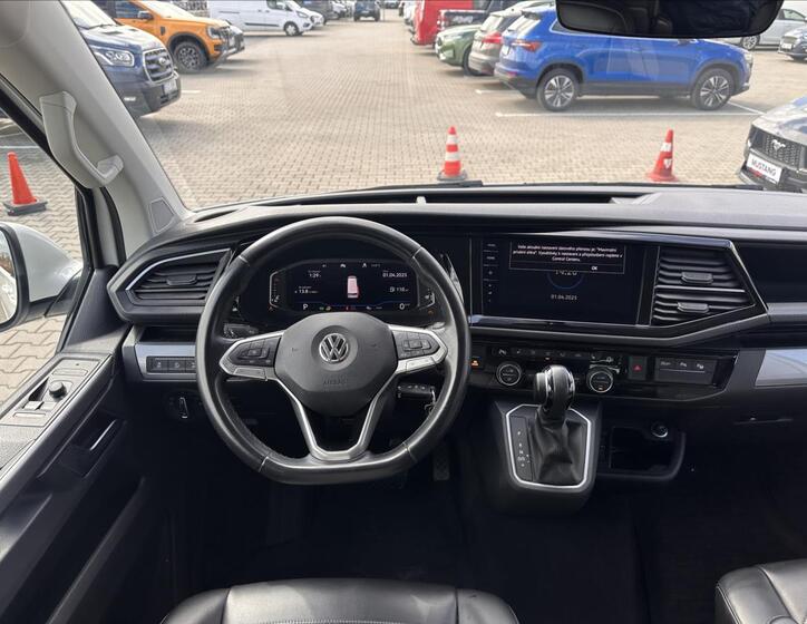 Volkswagen Multivan 21