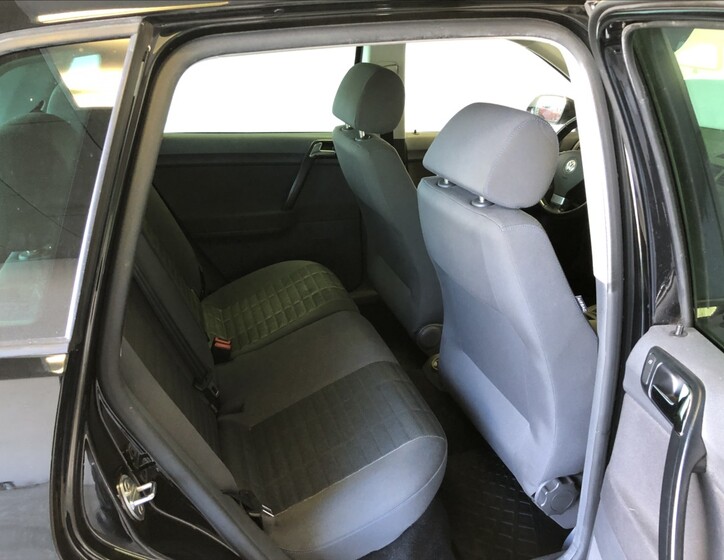 Volkswagen Polo 11