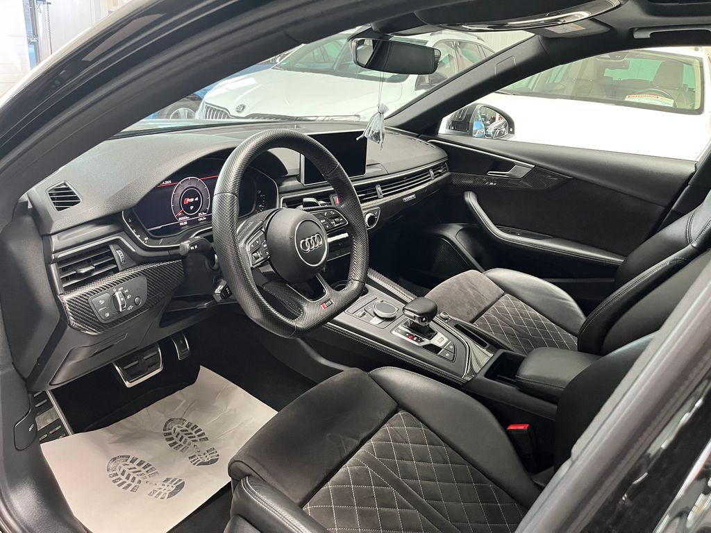 Audi RS4