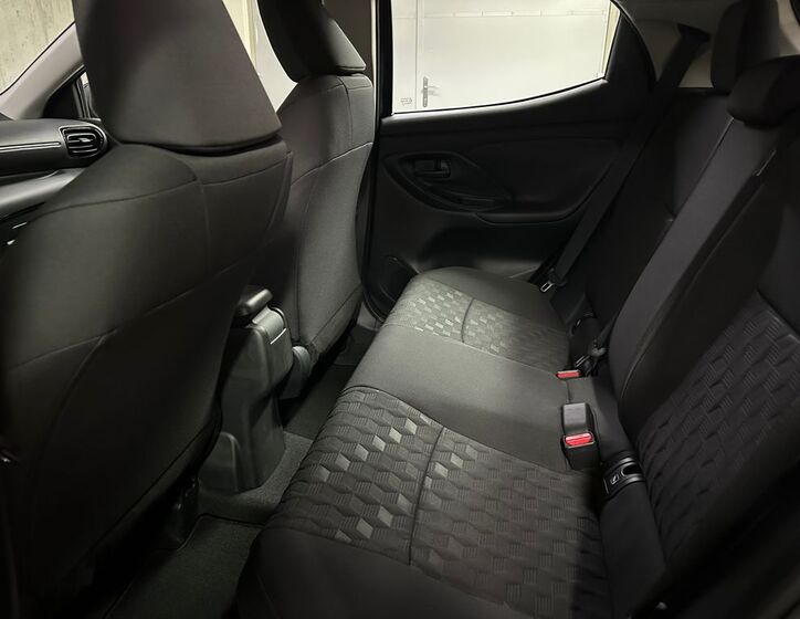 Toyota Yaris 10
