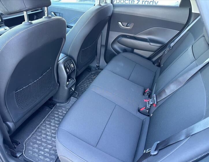 Hyundai Kona 8