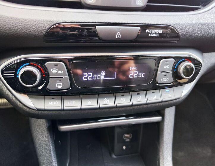Hyundai i30 21