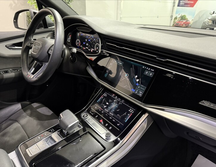 Audi Q7 18