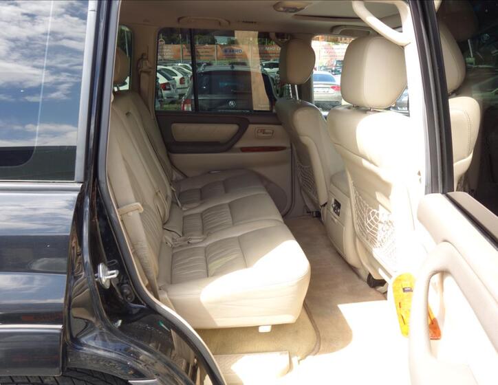 Toyota Land Cruiser 14