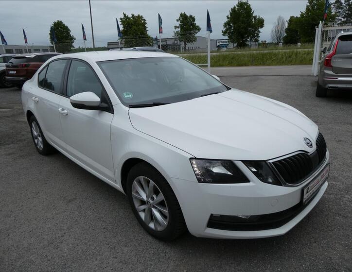 Škoda Octavia 1