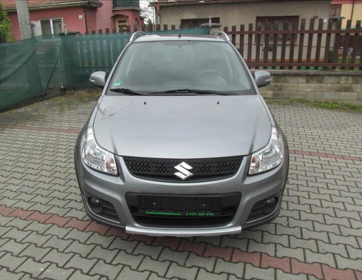 Suzuki SX4 1