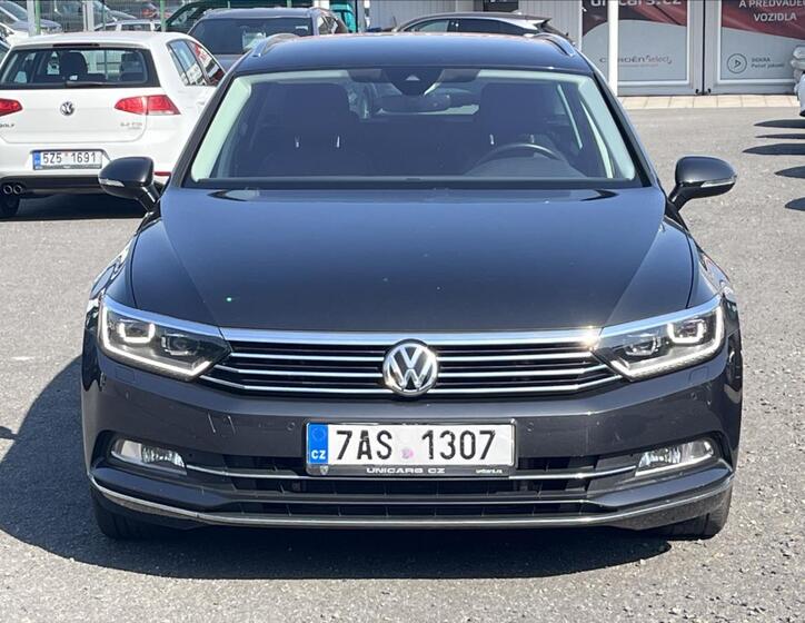 Volkswagen Passat 2
