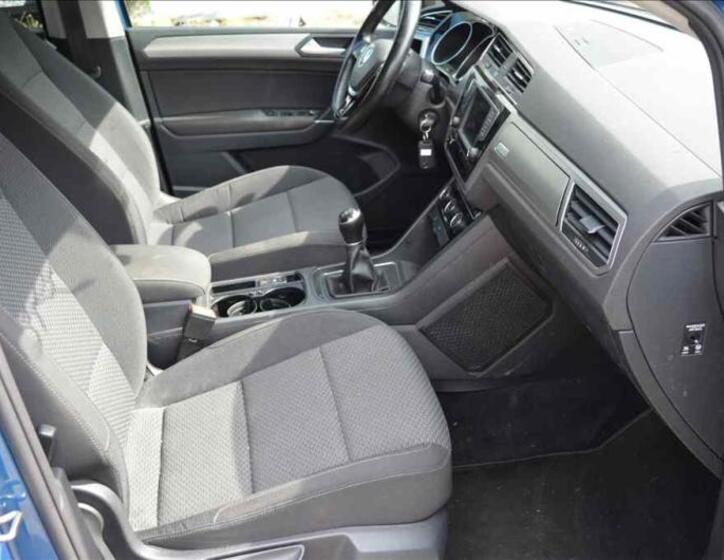 Volkswagen Touran 20