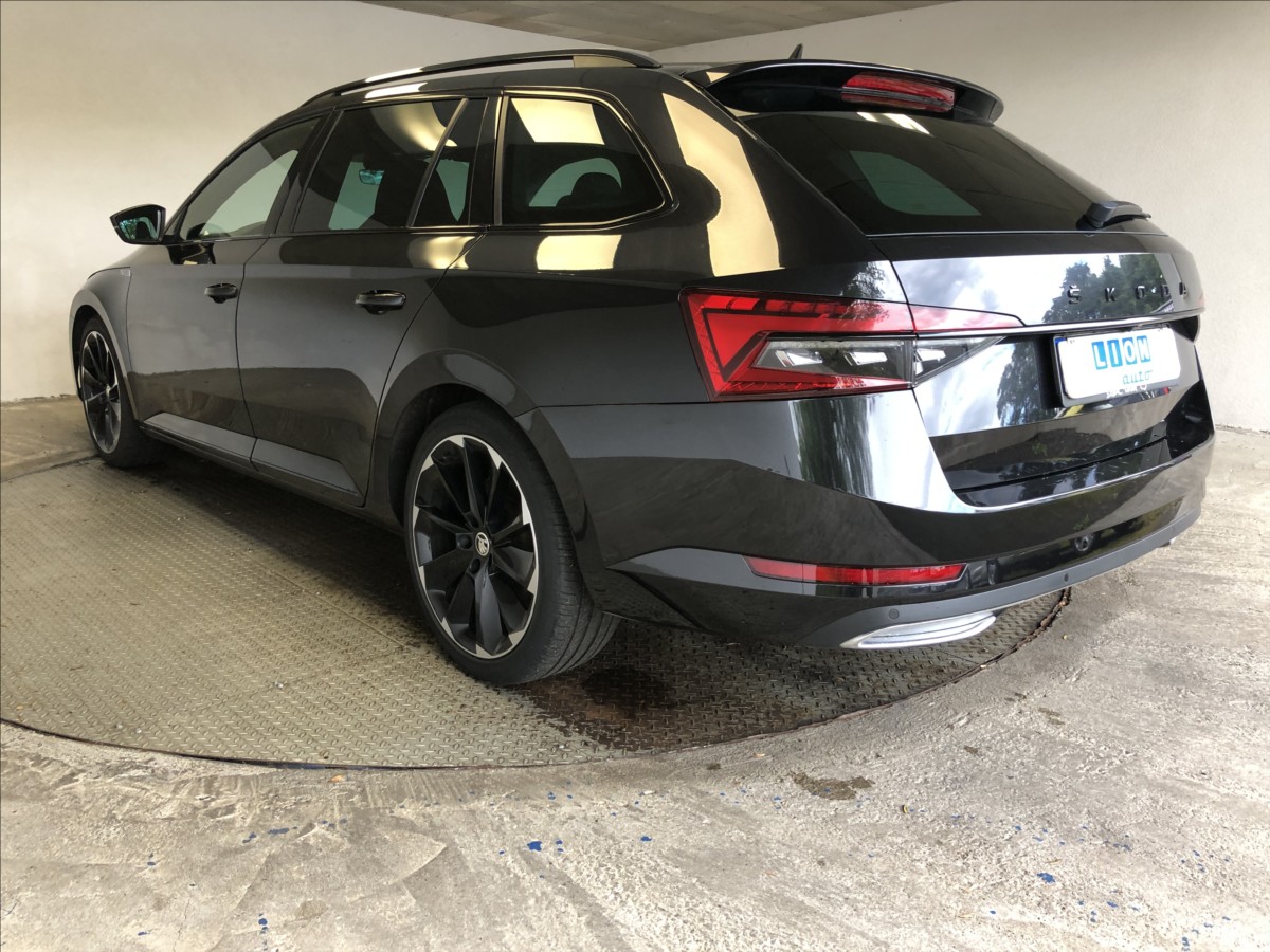 Škoda Superb