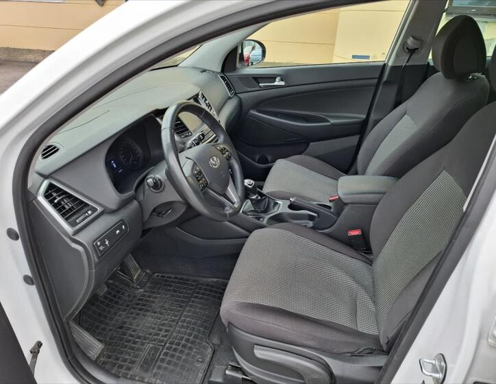 Hyundai Tucson 11