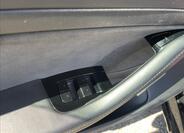Tesla Model 3 13