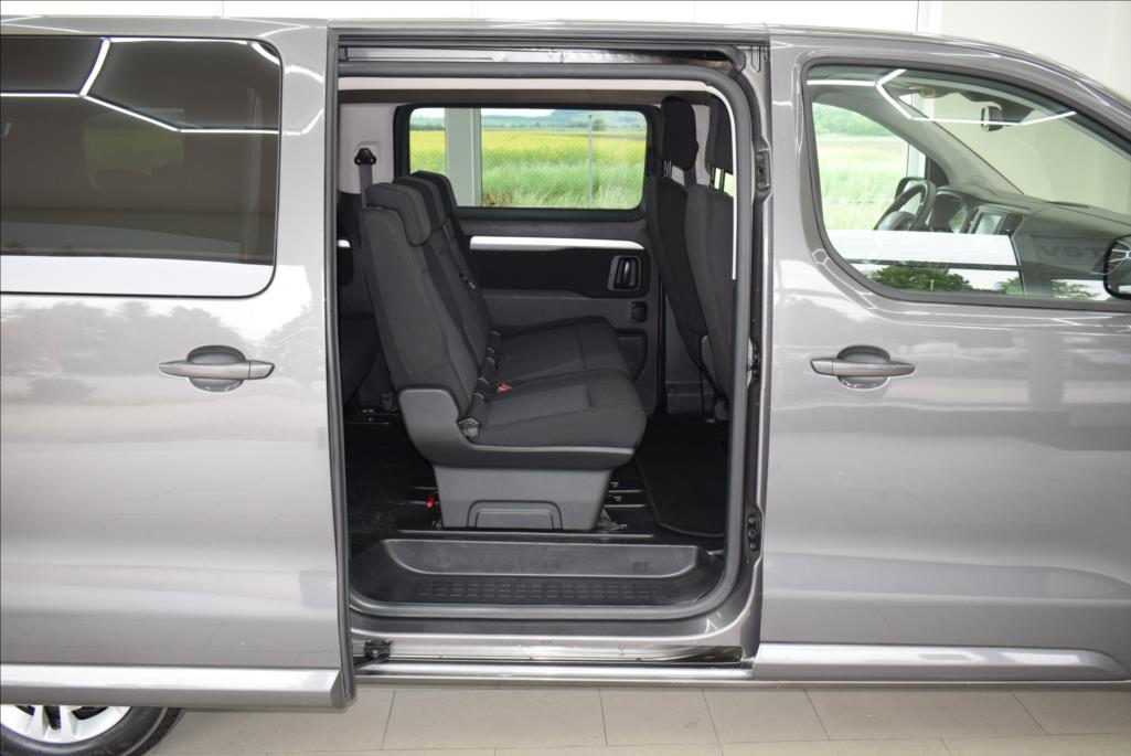 Peugeot Traveller