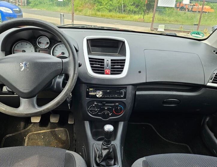 Peugeot 206 9
