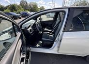 Toyota Yaris 8