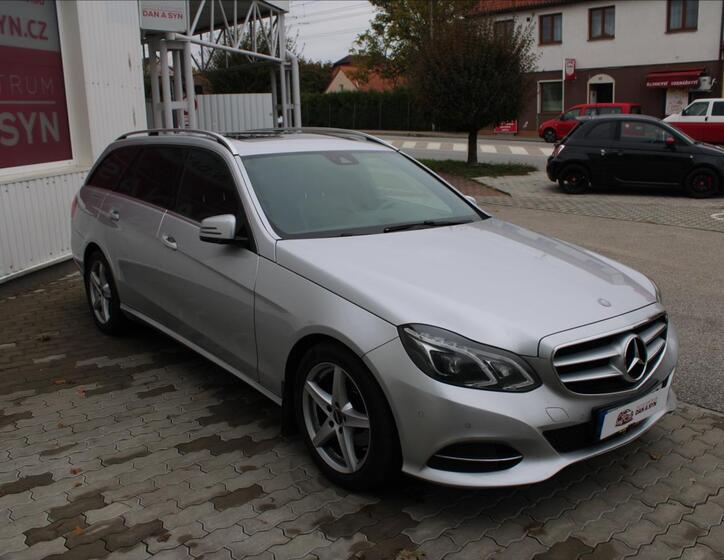 Mercedes-Benz Třídy E 2
