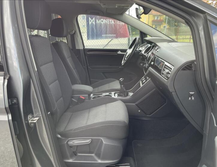 Volkswagen Touran 28