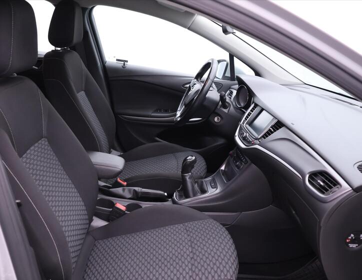Opel Astra 13