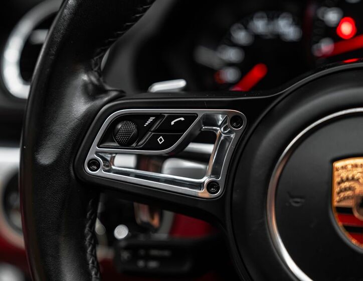 Porsche Boxster 21