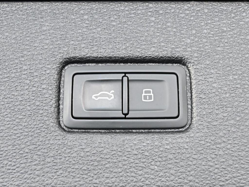 Audi SQ7 38