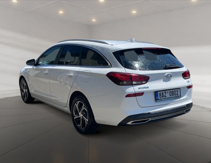 Hyundai i30 4