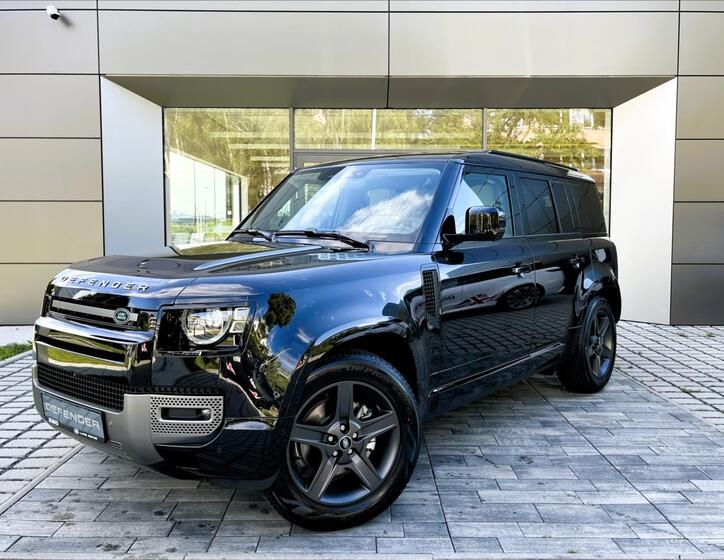 Land Rover Defender 1