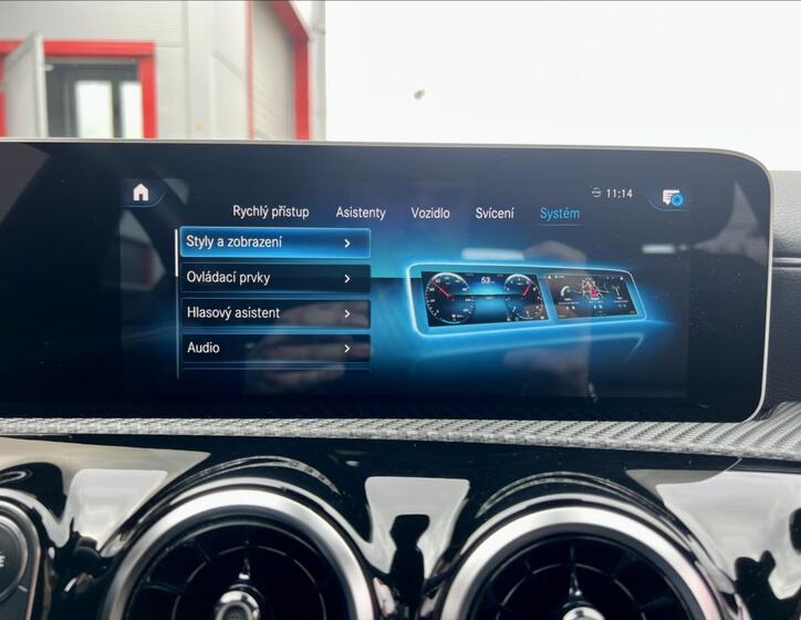 Mercedes-Benz CLA 35