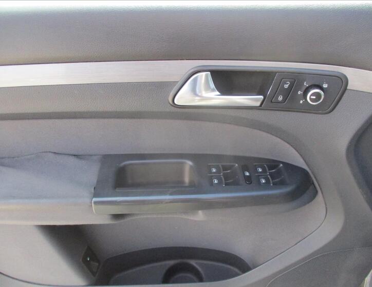 Volkswagen Touran 19