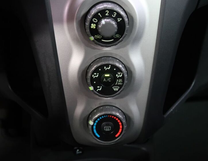 Toyota Yaris 19