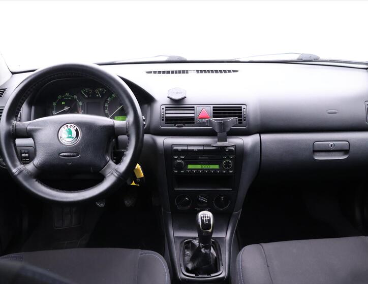 Škoda Octavia 16