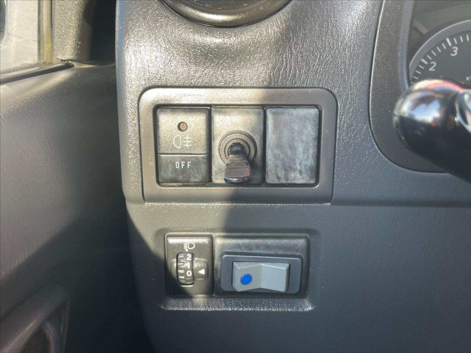 Suzuki Jimny 17