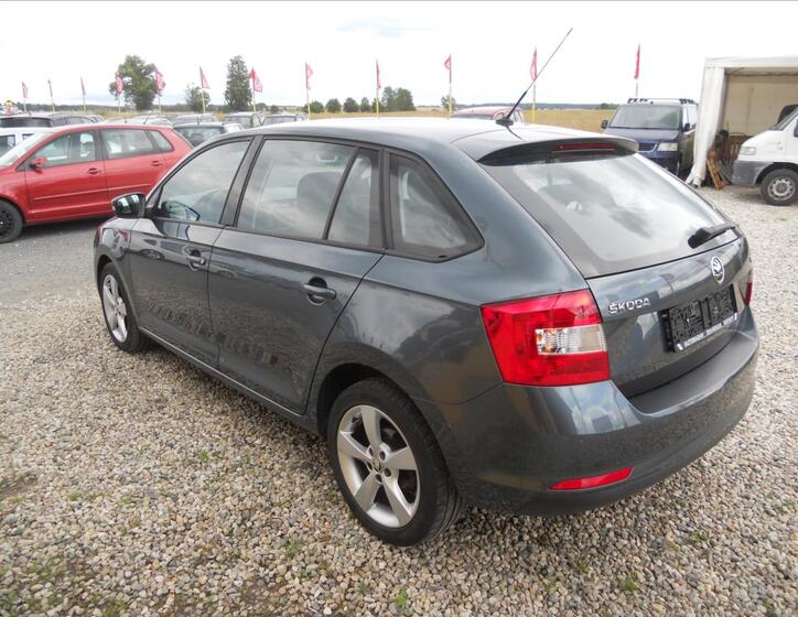 Škoda Rapid 8