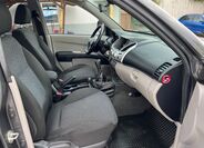 Mitsubishi L200 8