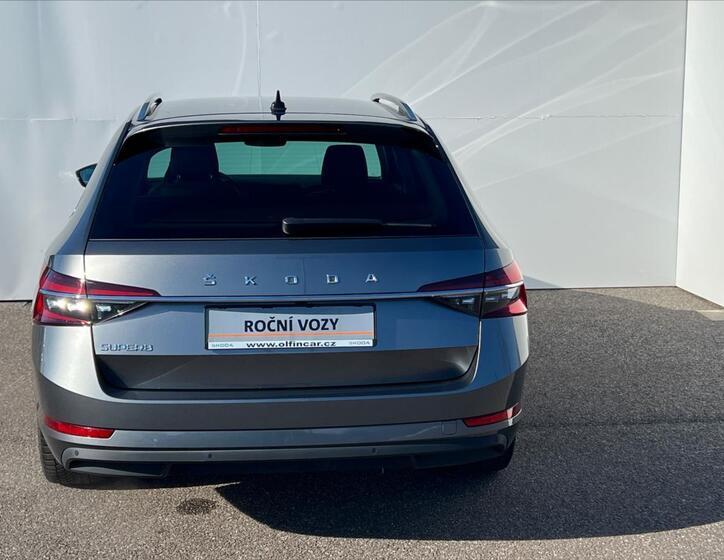 Škoda Superb 8