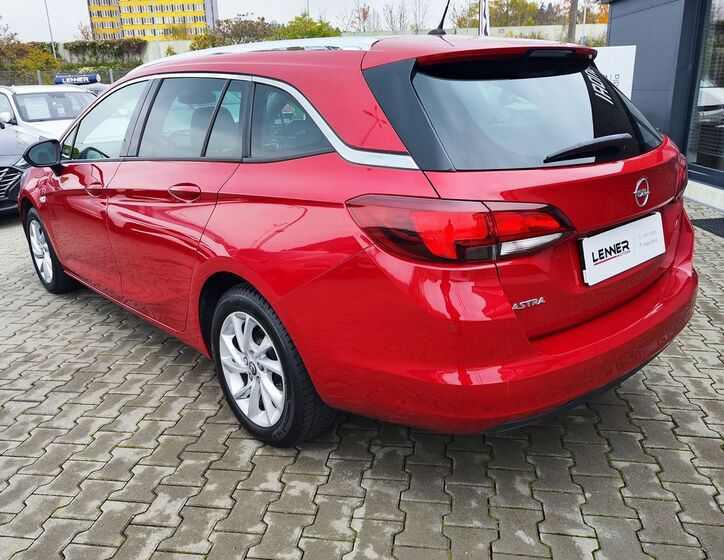 Opel Astra 8