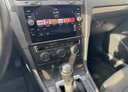 Volkswagen Golf 11
