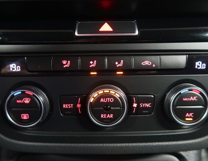 Seat Alhambra 19