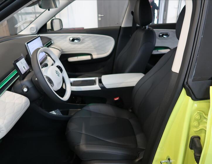 Dongfeng Box 12
