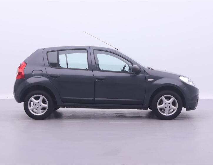 Dacia Sandero 8