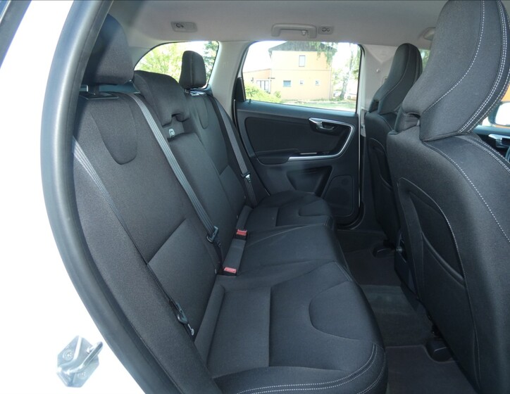 Volvo XC60 13